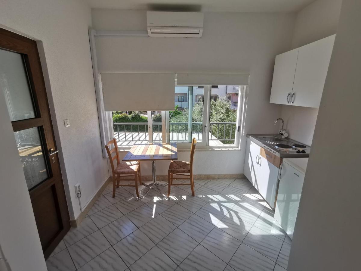 Apartments Divina Ровинь Экстерьер фото